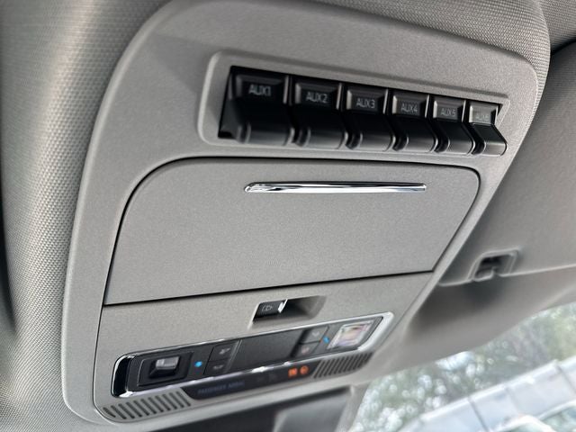 2026 Ford F-450SD Lariat GOOSENECK Commercial