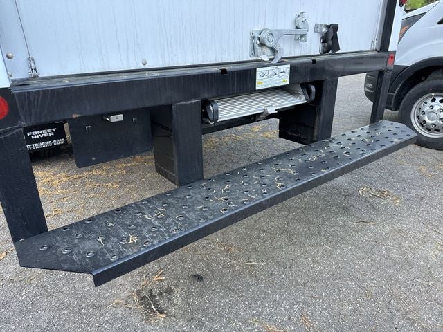 2026 Ford Transit-350 15FT BOX/RAMP Commercial