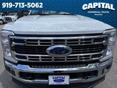 2026 Ford F-550SD 16FT BOX/LIFTGATE Commercial