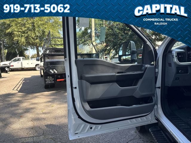 2025 Ford F-550SD 12FT FLATBED Commercial