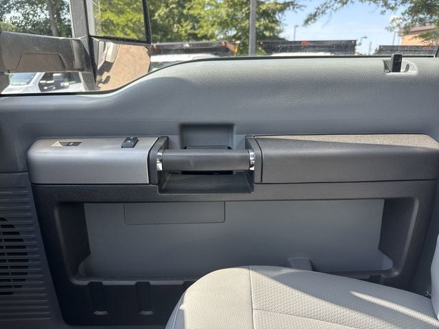 2026 Ford F-750SD 26FT BOX/RAILGATE Commercial