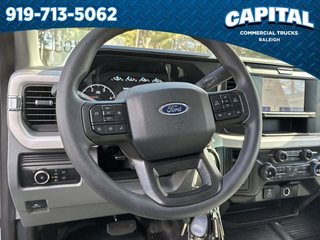 2026 Ford F-550SD 16FT BOX/LIFTGATE Commercial