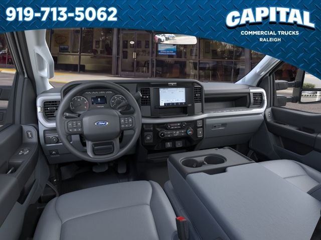2026 Ford F-550SD 16FT BOX/LIFTGATE Commercial