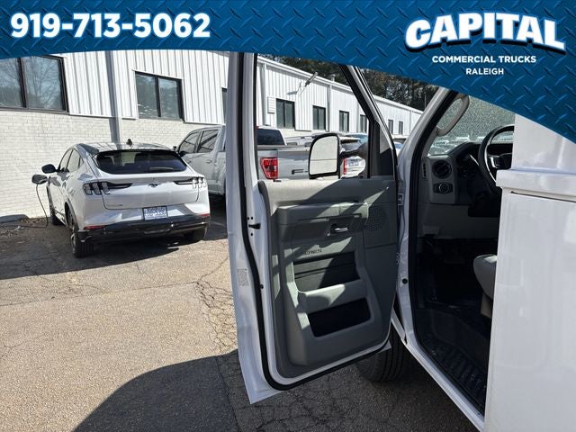 2025 Ford E-350SD ENCLOSED SERVICE BODY Commercial