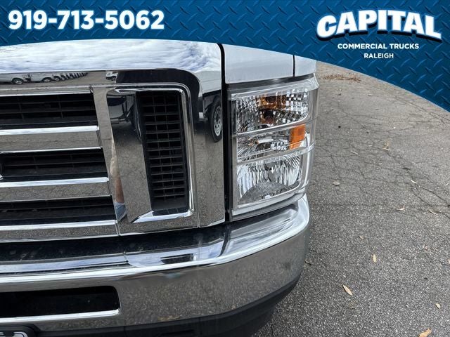 2025 Ford E-350SD 14FT BOX Commercial