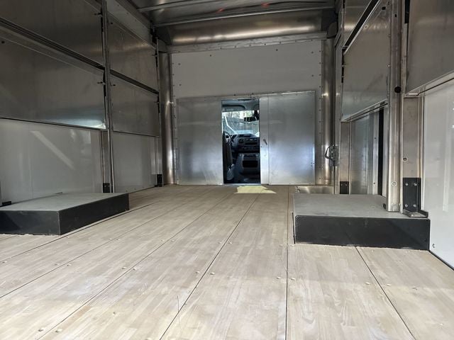 2025 Ford E-350SD 14FT BOX/SIDE DOOR Commercial