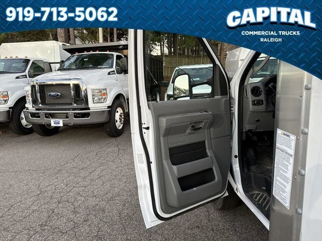 2025 Ford E-350SD 14FT BOX/SIDE DOOR Commercial