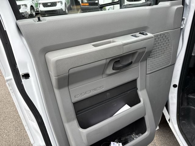 2027 Ford E-350SD 16FT BOX/RAMP Commercial