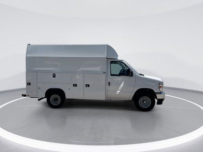 2026 Ford E-350SD UTILITY KUV BODY Commercial