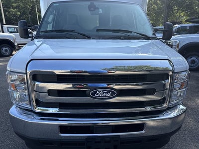 2027 Ford E-350SD 16FT BOX/LIFTGATE Commercial