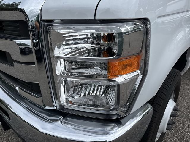 2027 Ford E-350SD 16FT BOX/RAMP Commercial