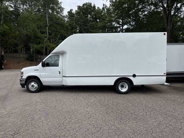 2027 Ford E-350SD 16FT BOX/RAMP Commercial