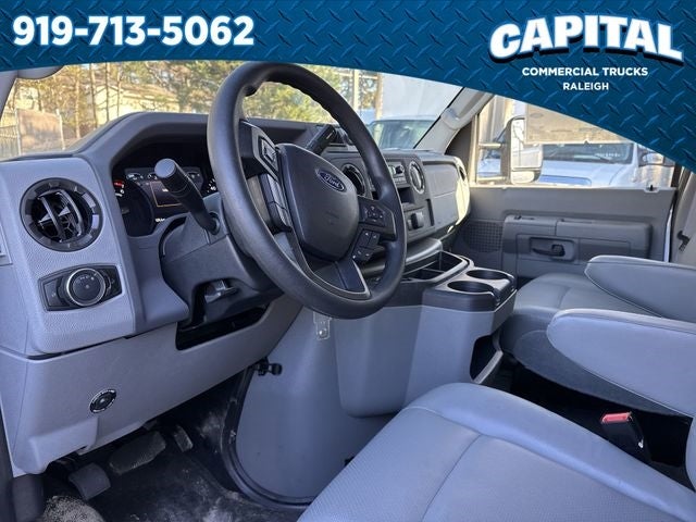 2025 Ford E-350SD 14FT BOX/SIDE DOOR Commercial