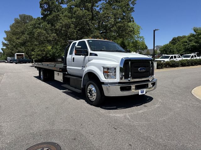 2026 Ford F-650SD Base Commercial