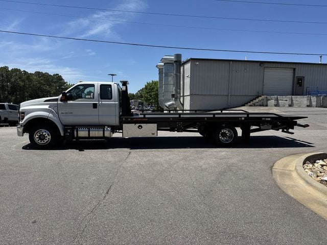 2026 Ford F-650SD Base Commercial