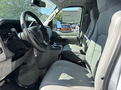 2027 Ford E-450SD 16FT BOX/LIFTGATE Commercial