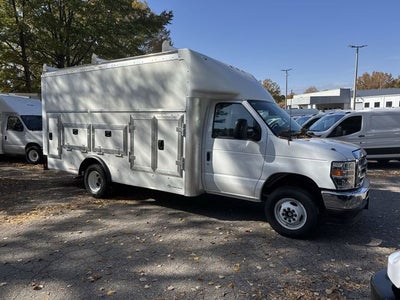 2026 Ford E-450SD 14FT WORKPORT Commercial