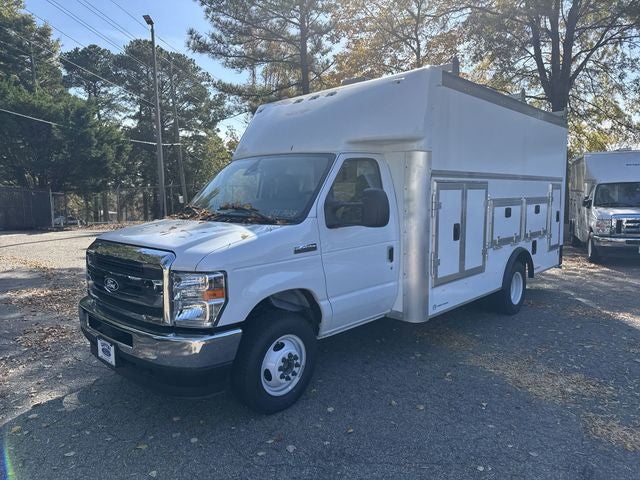 2026 Ford E-450SD 14FT WORKPORT Commercial