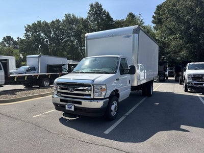 2027 Ford E-450SD 16FT BOX/LIFTGATE Commercial