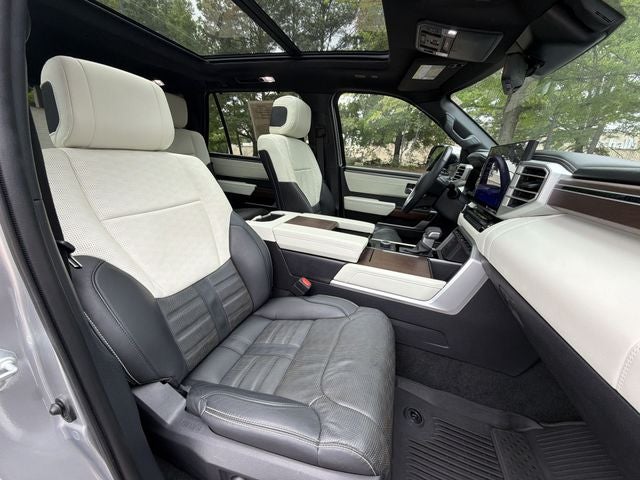 2024 Toyota Sequoia Capstone