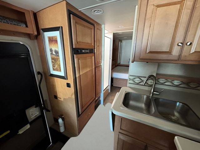 2015 Ford Super Duty F-53 Motorhome Base
