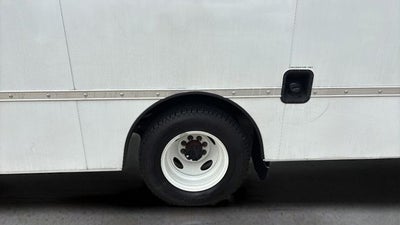 2024 Ford E-350SD Base Cutaway