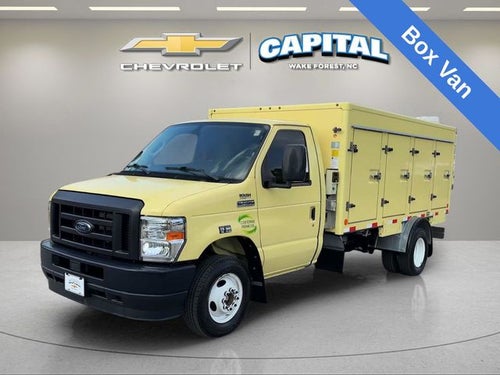 2022 Ford E-450SD Base DRW