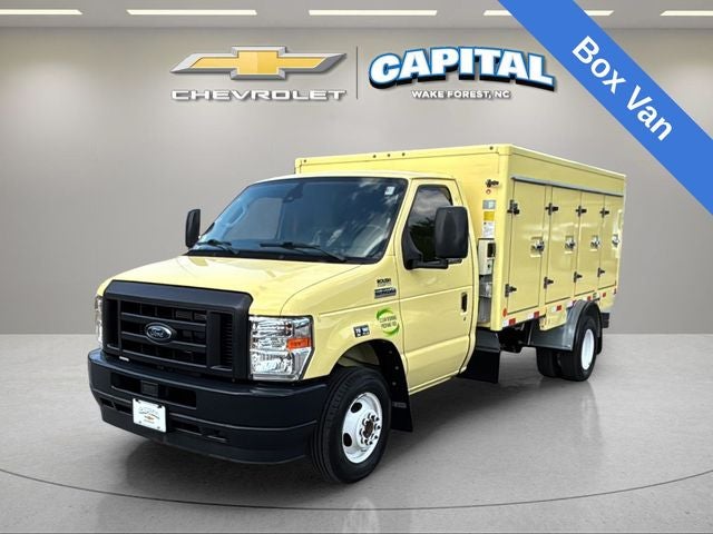 2022 Ford E-450SD Base DRW