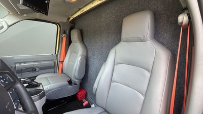 2022 Ford E-450SD Base DRW