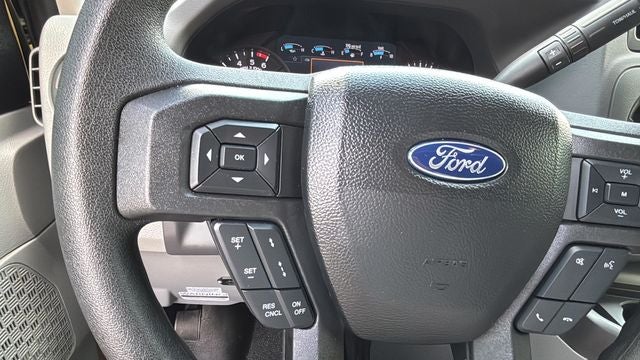 2022 Ford E-450SD Base DRW