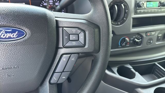 2022 Ford E-450SD Base DRW