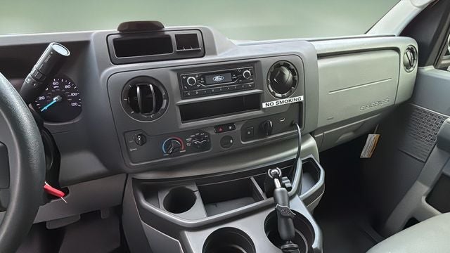 2022 Ford E-450SD Base DRW