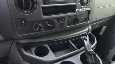 2022 Ford E-450SD Base DRW