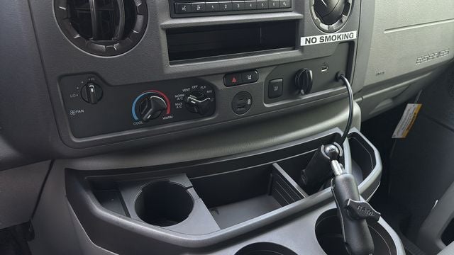 2022 Ford E-450SD Base DRW