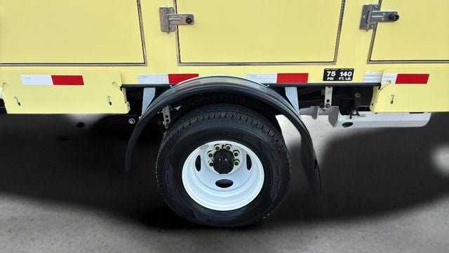 2022 Ford E-450SD Base DRW