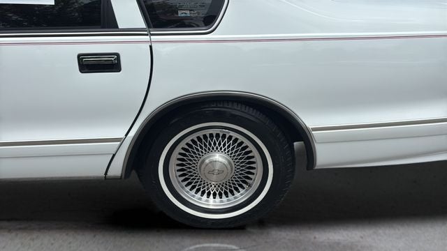 1996 Chevrolet Caprice Classic GARAGE KEPT