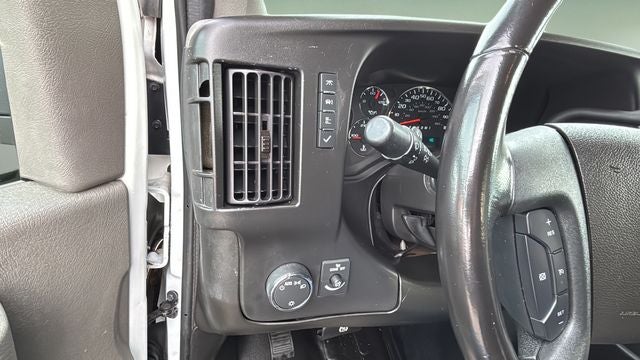 2022 Chevrolet Express 3500 LS Passenger