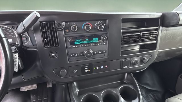 2022 Chevrolet Express 3500 LS Passenger