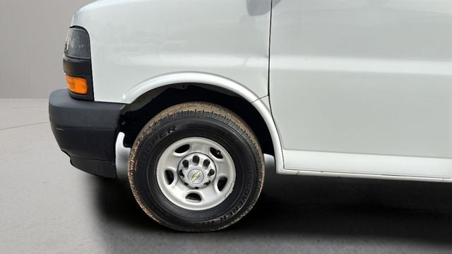 2022 Chevrolet Express 3500 LS Passenger