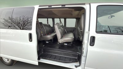 2022 Chevrolet Express 3500 LS Passenger