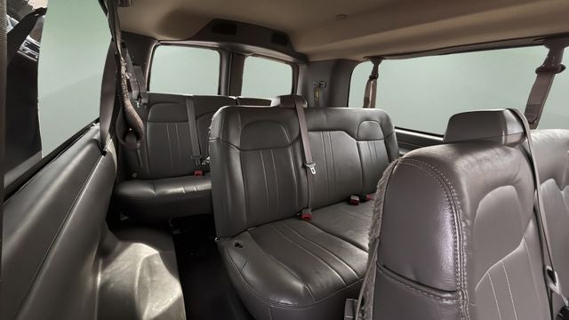 2022 Chevrolet Express 3500 LS Passenger