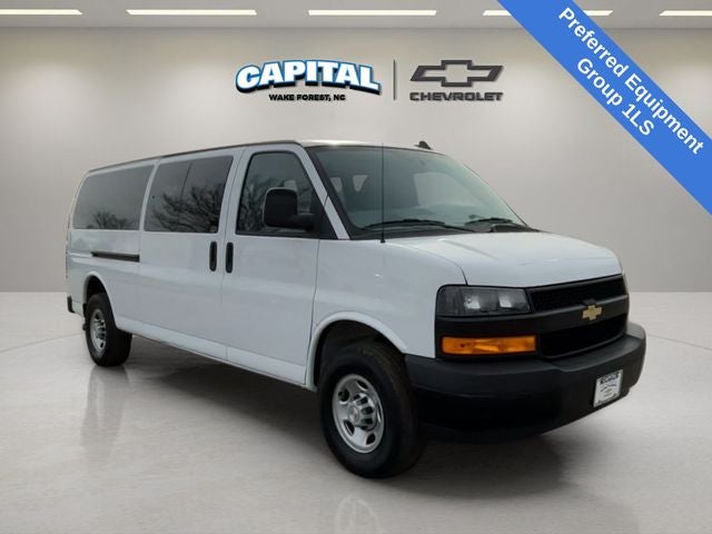 2022 Chevrolet Express 3500 LS Passenger