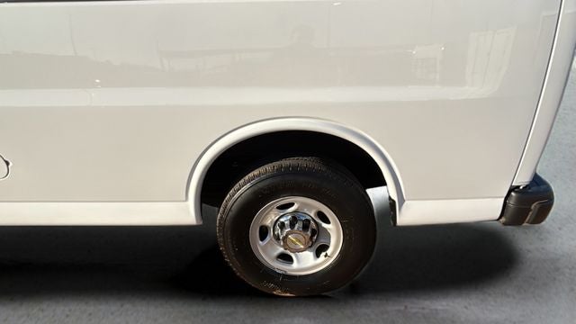 2024 Chevrolet Express 3500 LT Passenger