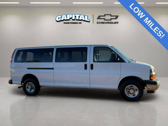 2024 Chevrolet Express 3500 LT Passenger