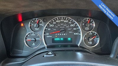 2025 Chevrolet Express 3500 LT Passenger