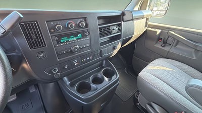 2025 Chevrolet Express 3500 LT Passenger
