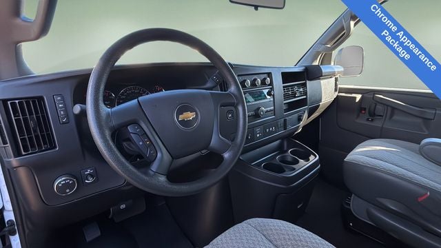 2025 Chevrolet Express 3500 LT Passenger