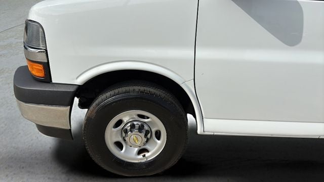 2024 Chevrolet Express 3500 LT Passenger