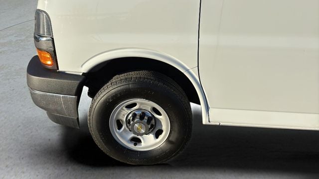 2024 Chevrolet Express 3500 LT Passenger