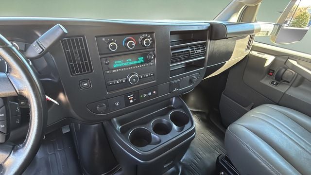 2023 Chevrolet Express 3500 Work Van Cutaway